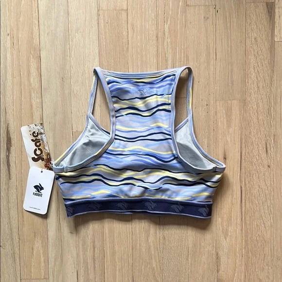 Rabbit Strappy Pocket Sports Bra - Picture 2 of 3